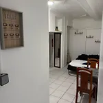 La Maison Cachee Moderne